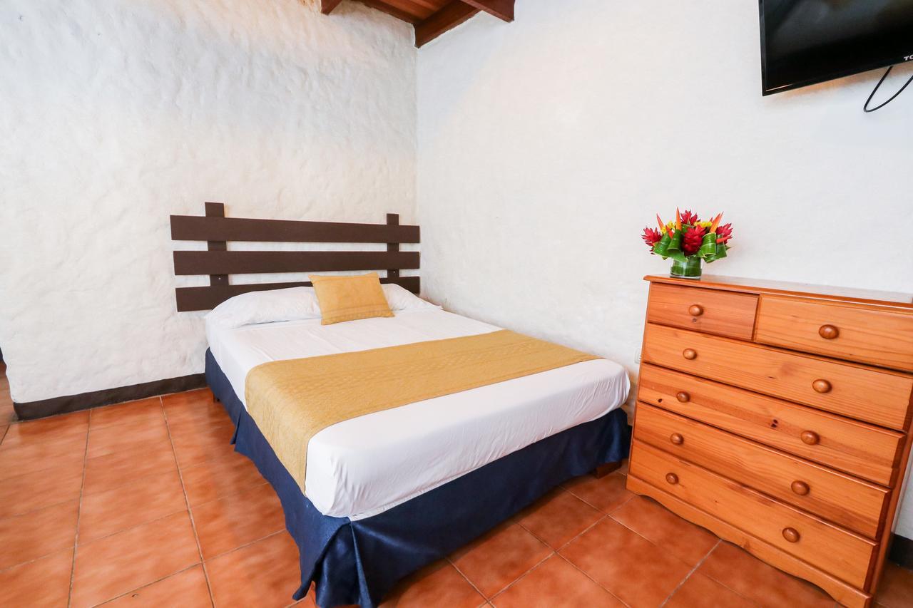 Hotel Flor Blanca Nationalpark Nationalpark Manuel Antonio Exterior foto