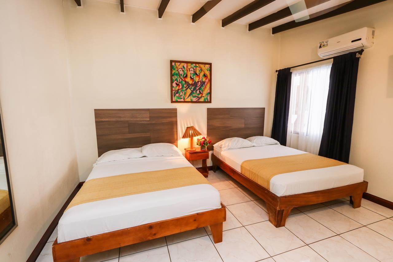 Hotel Flor Blanca Nationalpark Nationalpark Manuel Antonio Exterior foto